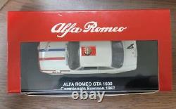 1 43 Alfa Romeo GTA 1600 Diecast Diecast Diecast Car