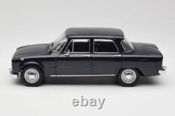 180120905 Alfa Romeo Giulia 1300 Blue Minichamps 1/18
