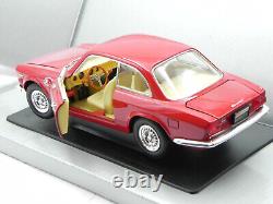 1965 Yatming Alfa Romeo Giulia GTA Road Signature 1/18 Vintage The Cast Yat Ming