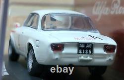 1 43 Alfa Romeo GTA 1600 Voiture Miniature en Métal Moulé