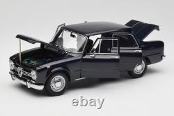 180120905 Alfa Romeo Giulia 1300 Bleu Minichamps 1/18