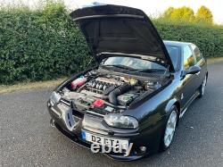 Alfa Romeo 156 GTA 3.2 V6 Berline (Nero Metallico) Historique Étendu Q2 Manuel