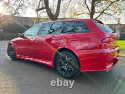 Alfa Romeo 156 GTA sportswagon 3.2 V6 Busso Rare Rouge Bien Aimé