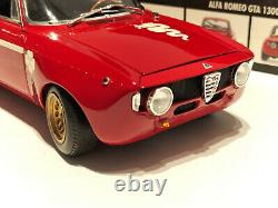 Minichamps #100120500 Alfa Romeo Gta 1300 Junior 1972 Scala 1/18