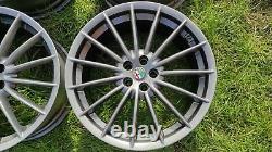 Véritable Alfa Romeo Gt Jetfins 18 Alliage Roues Toora 156 147 Gtv Gta Spider Grey